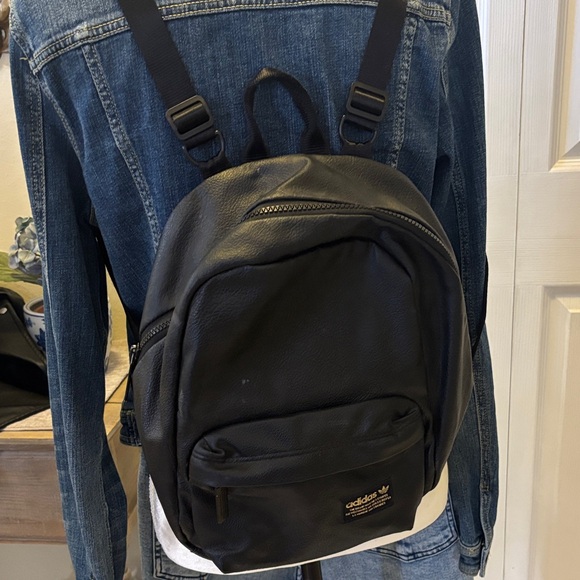 jansport backpack right pack Drop Ship packed bag with all Color:Team Colors White Needed a backpack for